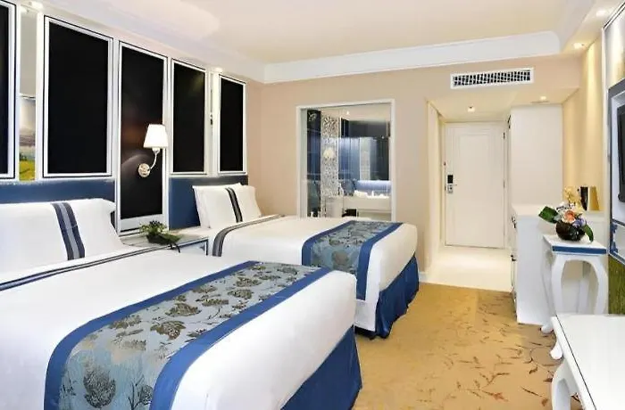 Hotel Emperor Macau