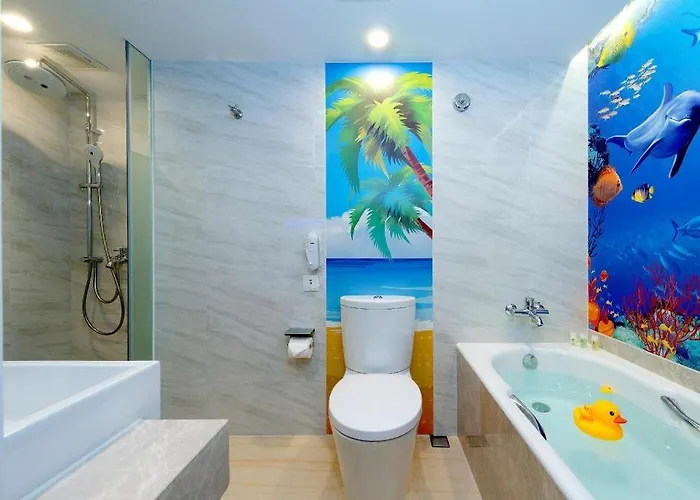 Emperor Hotel 3*