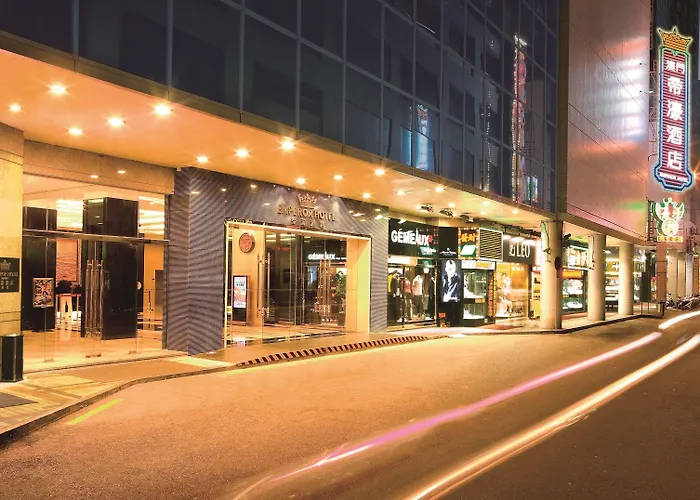 Emperor Hotel 3*