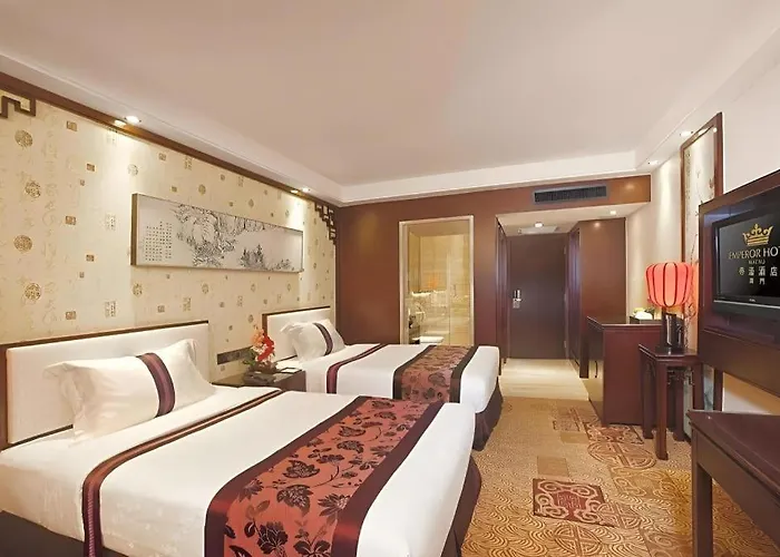 Hotel Emperor 3*